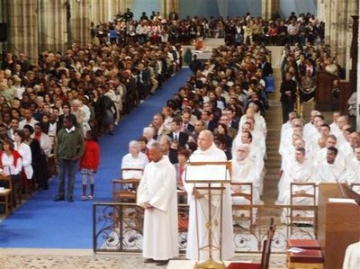 ORDINATION AU DIACONAT DE PHYLIP PASCAL RENATO ET BENJAMIN 034.jpg