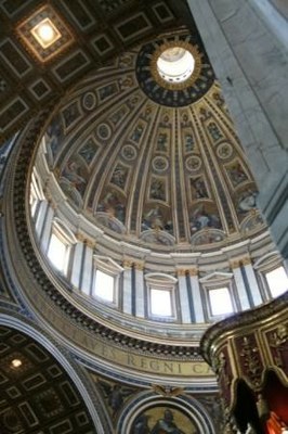 La coupole de la basilique Saint-Pierre réalisée par Michel-Ange