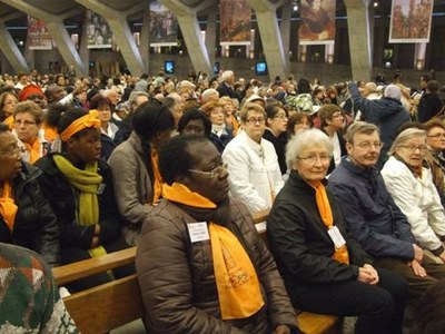 PELERINAGE DIOCESAIN A LOURDES DU 7 AU 12 MAI 2013 - 5 604 057.jpg